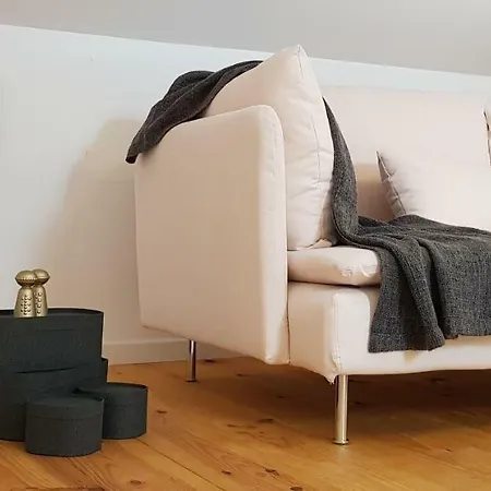 Le Bas Rebberg - Face Gare アパート