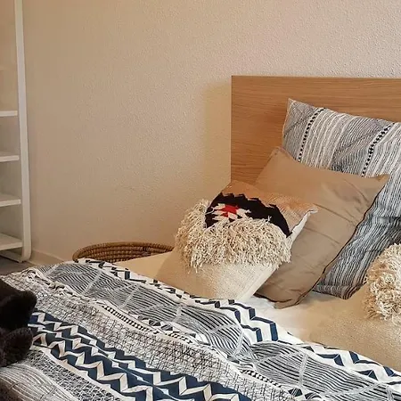 Le Bas Rebberg - Face Gare アパート *